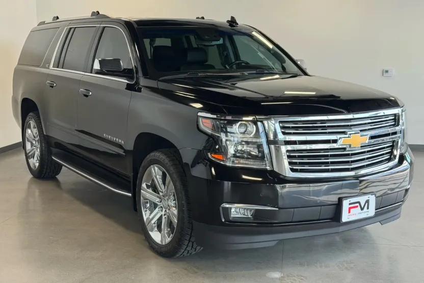 2016 Chevrolet Suburban LTZ photo 1