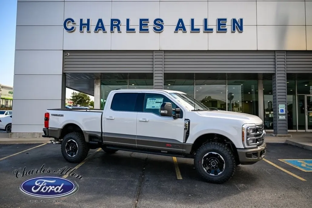 2026 Ford F-250 photo 1