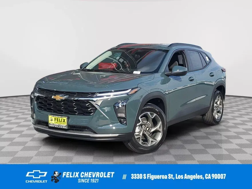 2026 Chevrolet Trax LT photo 1