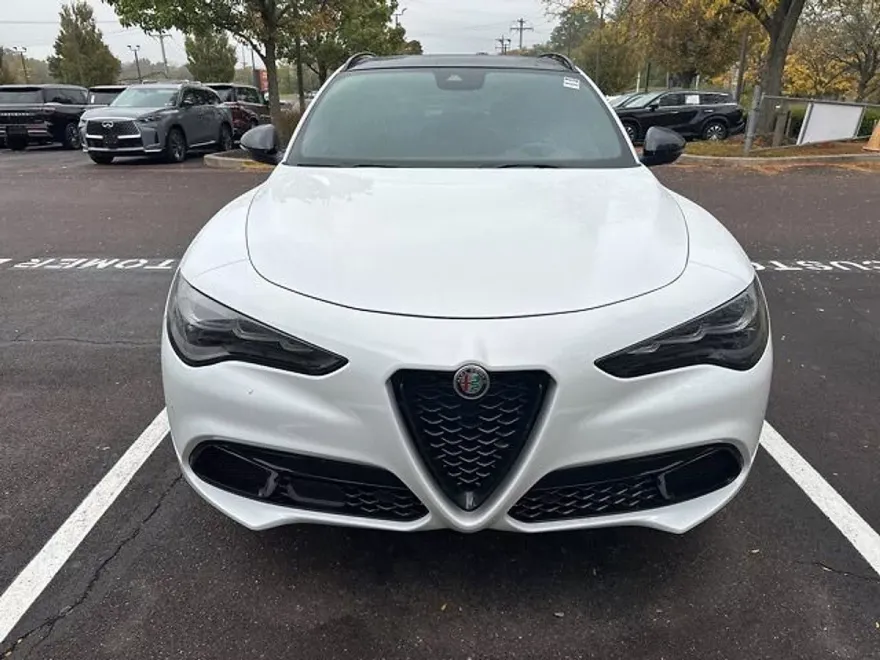 2024 Alfa Romeo Stelvio Tributo Italiano photo 1