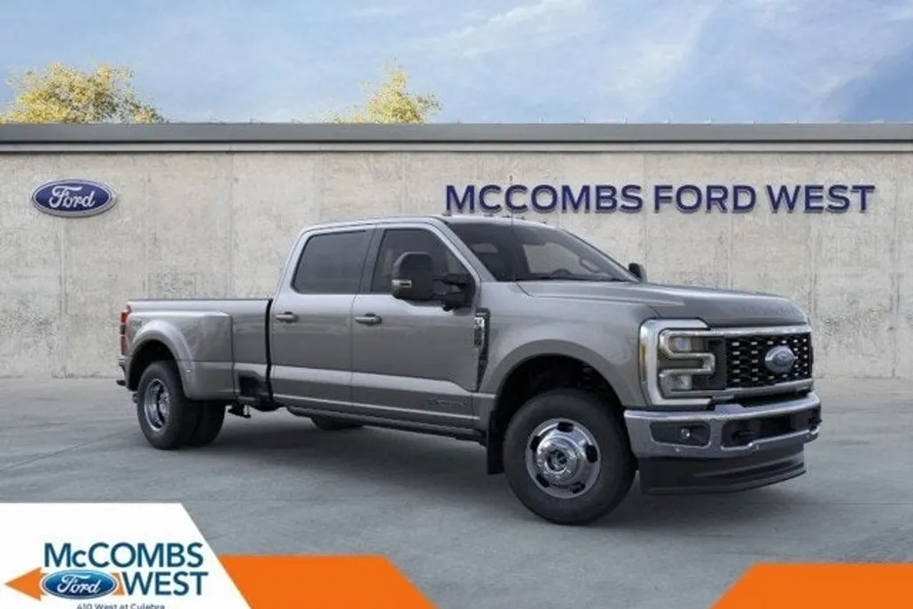 2025 Ford F-350 Lariat photo 1