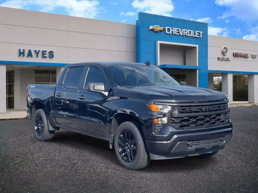 2023 Chevrolet Silverado 1500 Custom photo 1