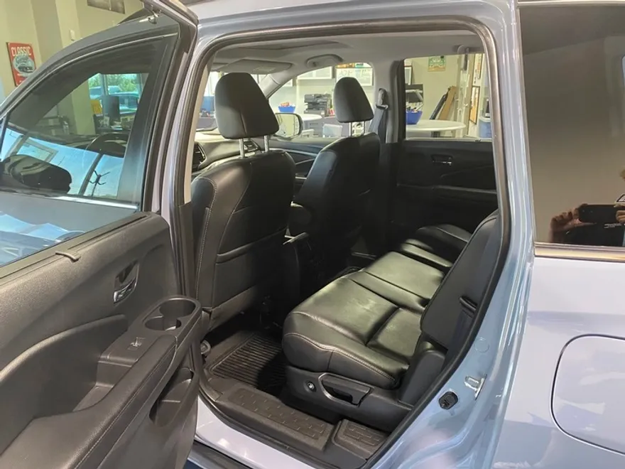 2022 Honda Pilot Special Edition photo 1