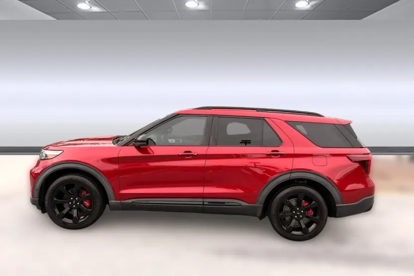 2021 Ford Explorer ST photo 1