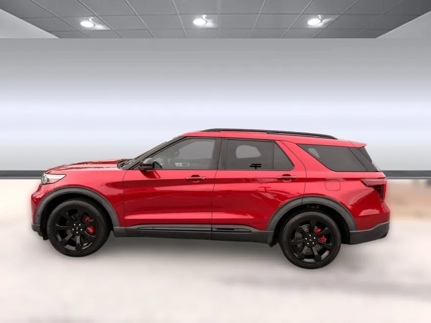 2021 Ford Explorer ST photo 1