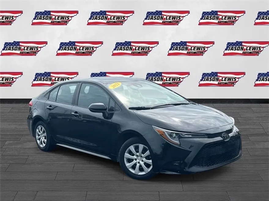 2022 Toyota Corolla LE photo 1