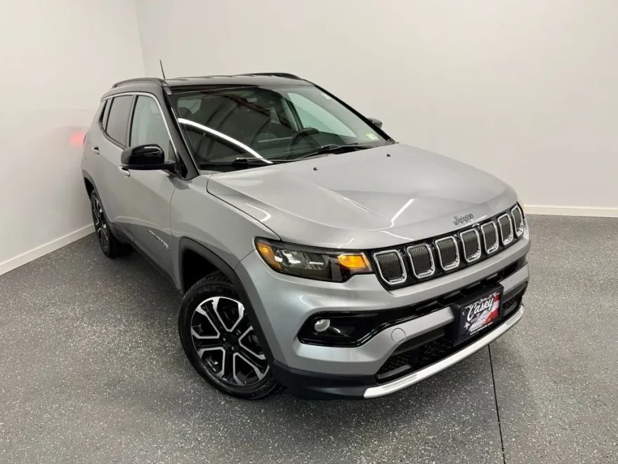 2022 Jeep Compass Limited photo 1