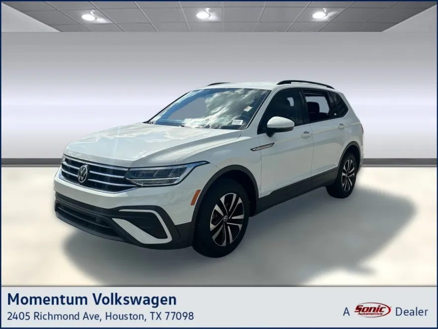 2022 Volkswagen Tiguan S photo 1