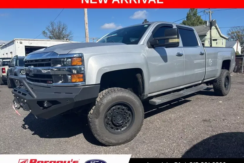 2019 Chevrolet Silverado 2500HD LTZ photo 1