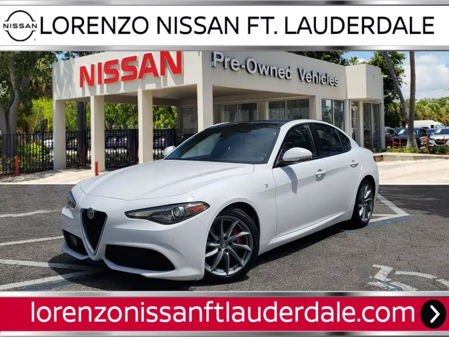 2022 Alfa Romeo Giulia Ti photo 1