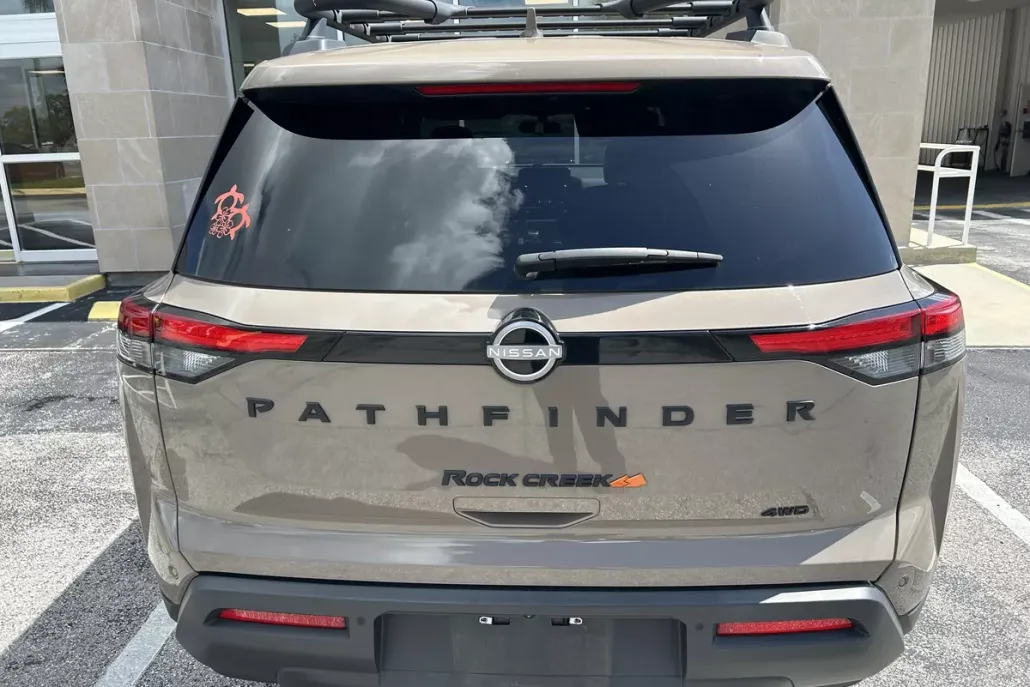 2024 Nissan Pathfinder Rock Creek photo 1
