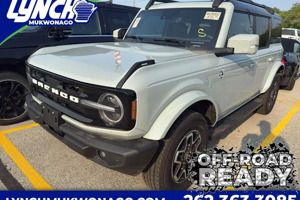 2024 Ford Bronco Outer Banks photo 1