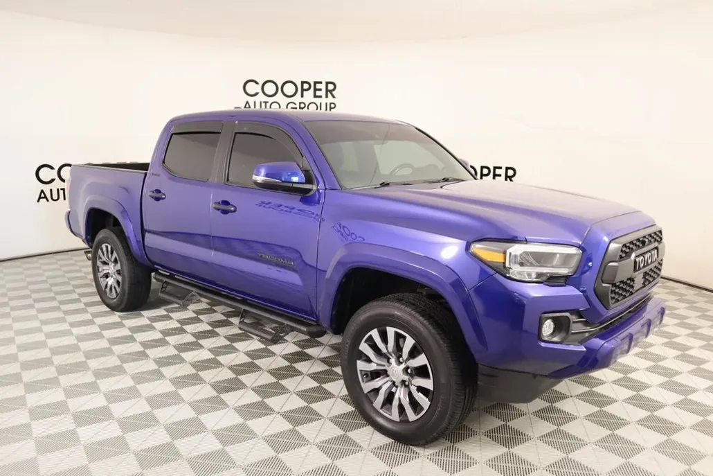 2023 Toyota Tacoma 4x4 Limited V6 photo 1