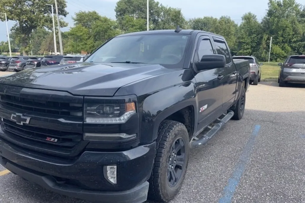 2016 Chevrolet Silverado 1500 LTZ photo 1