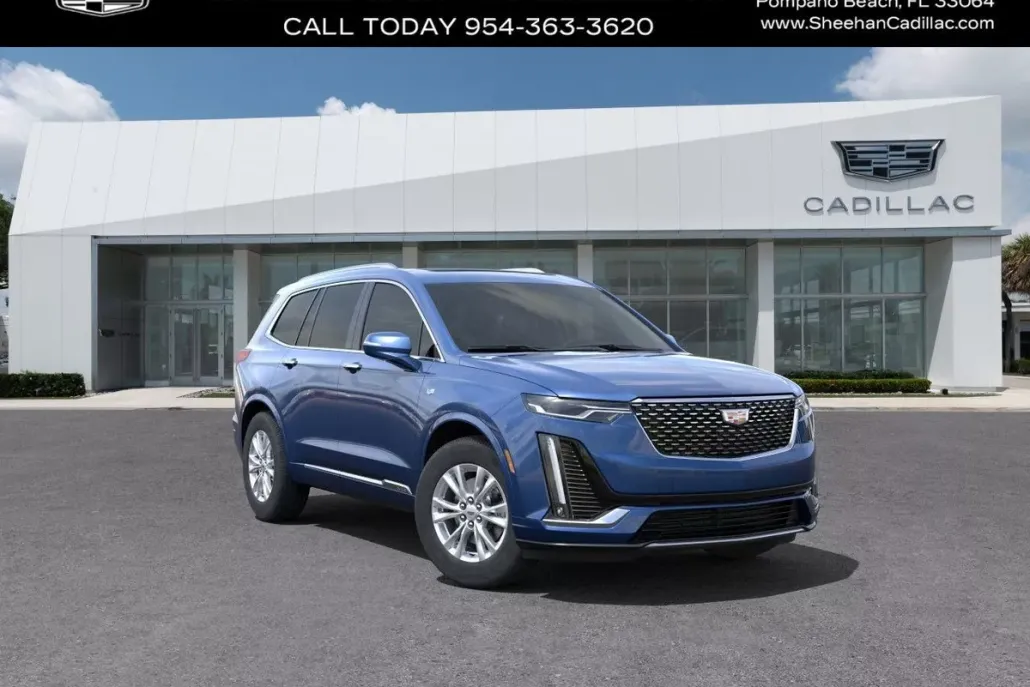 2025 Cadillac XT6 Luxury photo 1