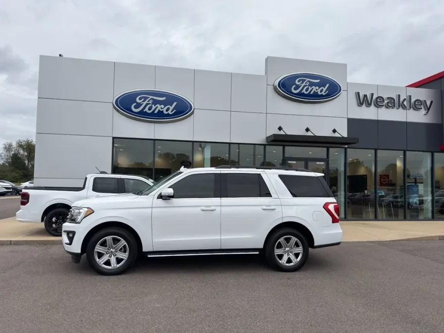 2020 Ford Expedition XLT photo 1