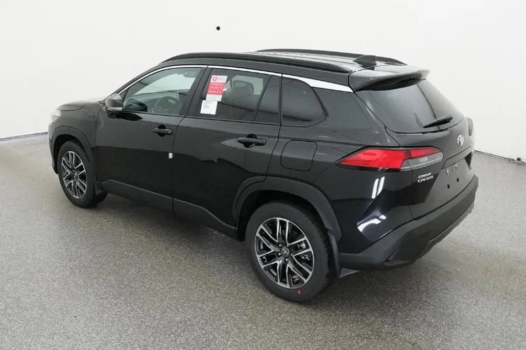 2026 Toyota Corolla Cross XLE photo 1