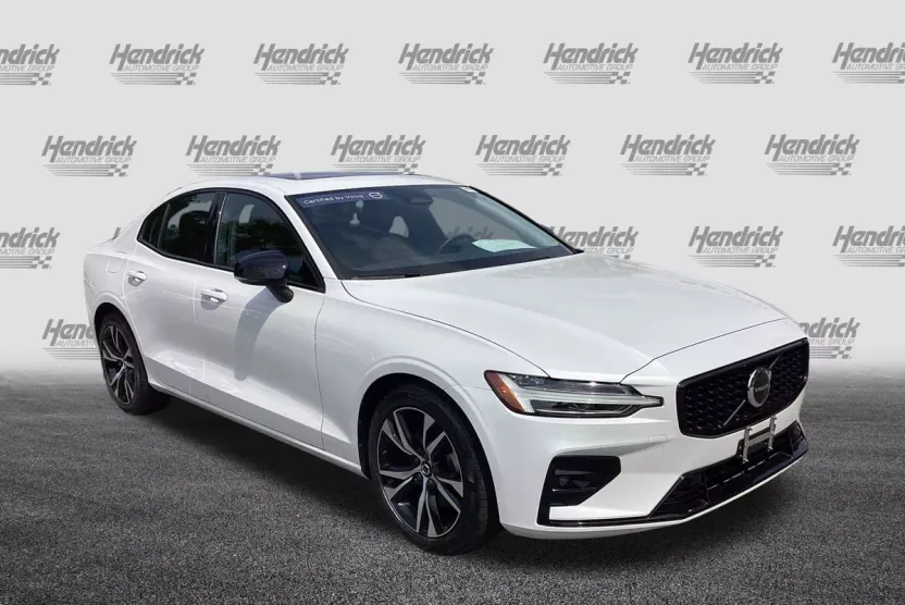 2024 Volvo S60 Core photo 1