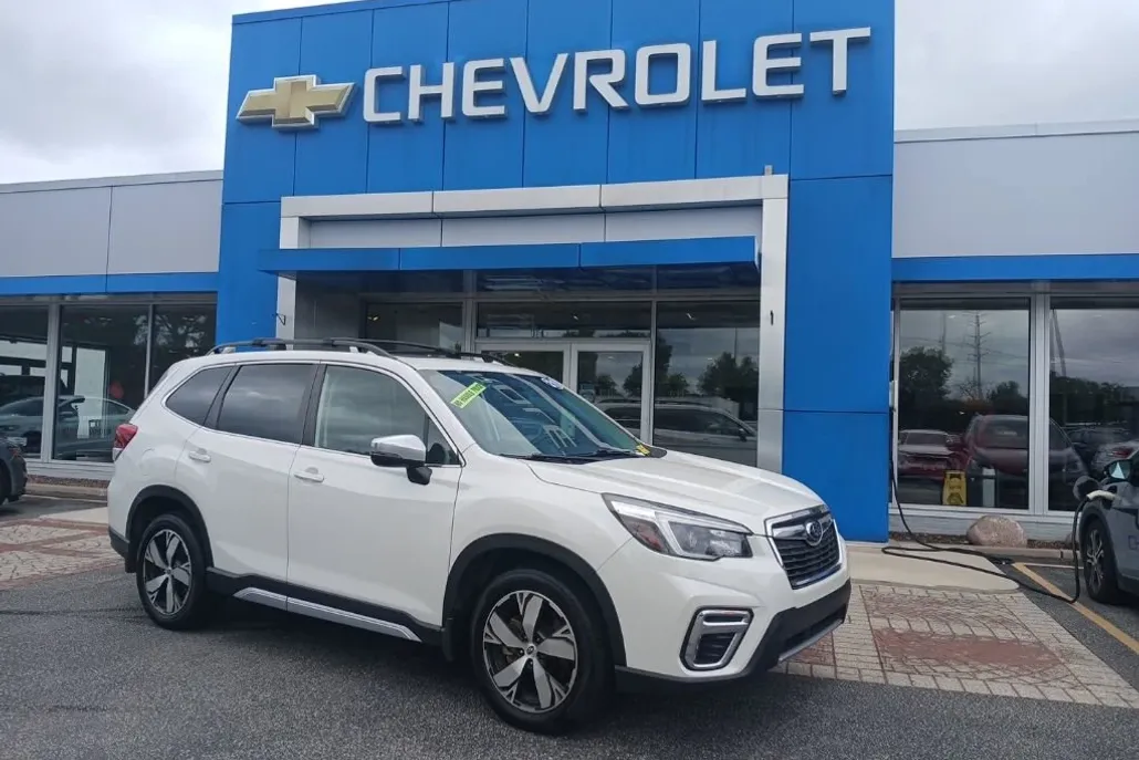 2021 Subaru Forester Touring photo 1