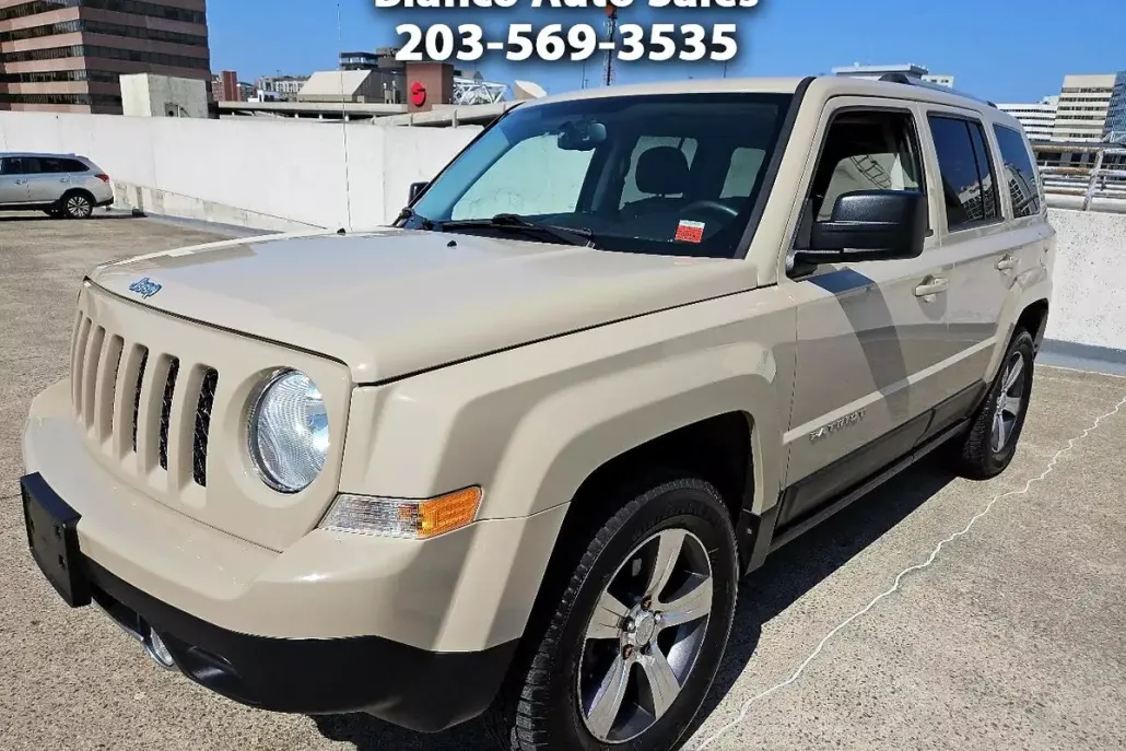 2017 Jeep Patriot Latitude photo 1