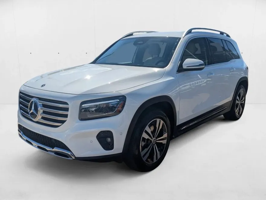 2024 Mercedes Benz GLB 4MATIC photo 1
