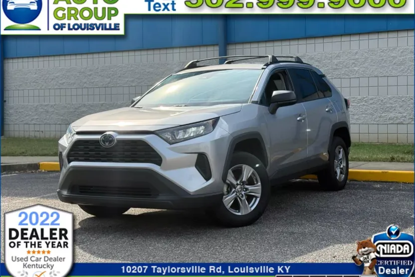 2022 Toyota RAV4 Hybrid LE photo 1