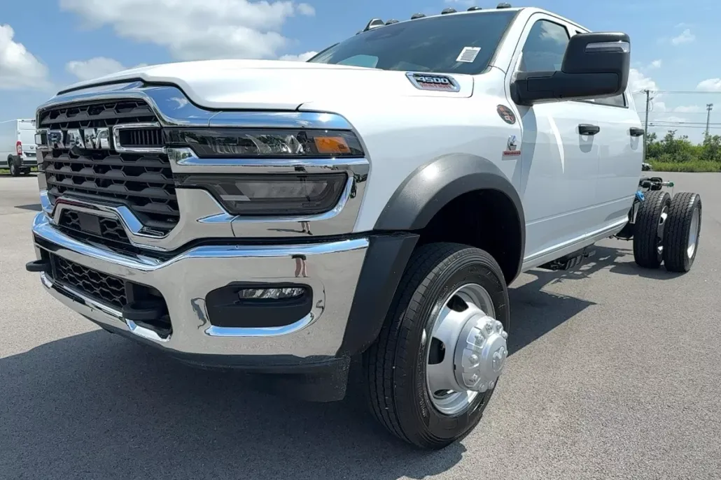 2025 Ram 4500 Tradesman photo 1