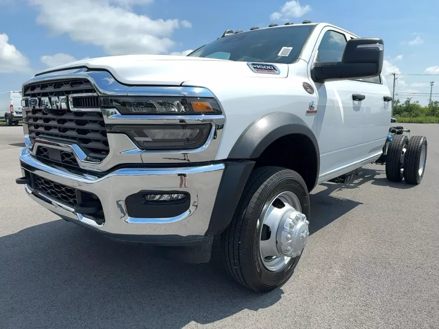 2025 Ram 4500 Tradesman photo 1