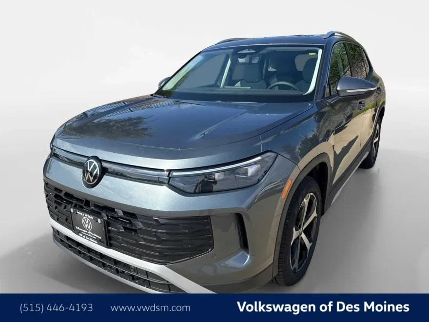 2025 Volkswagen Tiguan SE photo 1