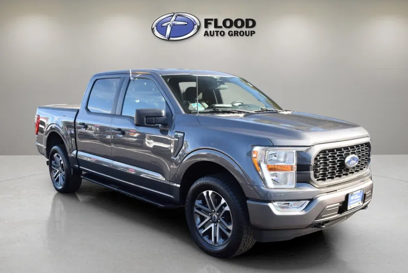 2022 Ford F-150 XL photo 1