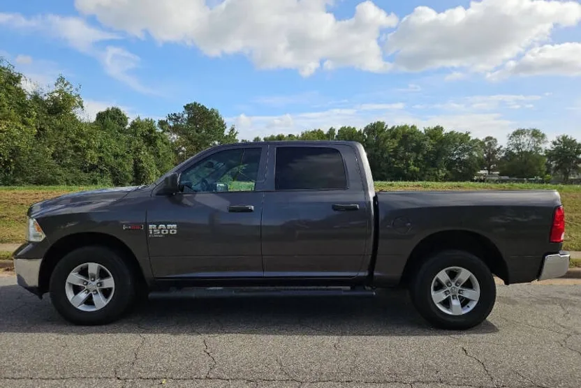 2019 Ram 1500 Classic Tradesman photo 1