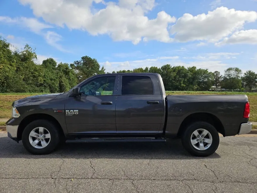 2019 Ram 1500 Classic Tradesman photo 1