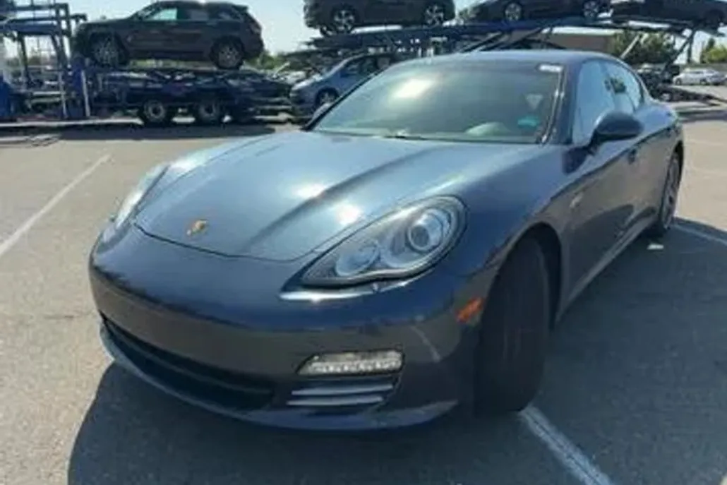 2012 Porsche Panamera Base photo 1