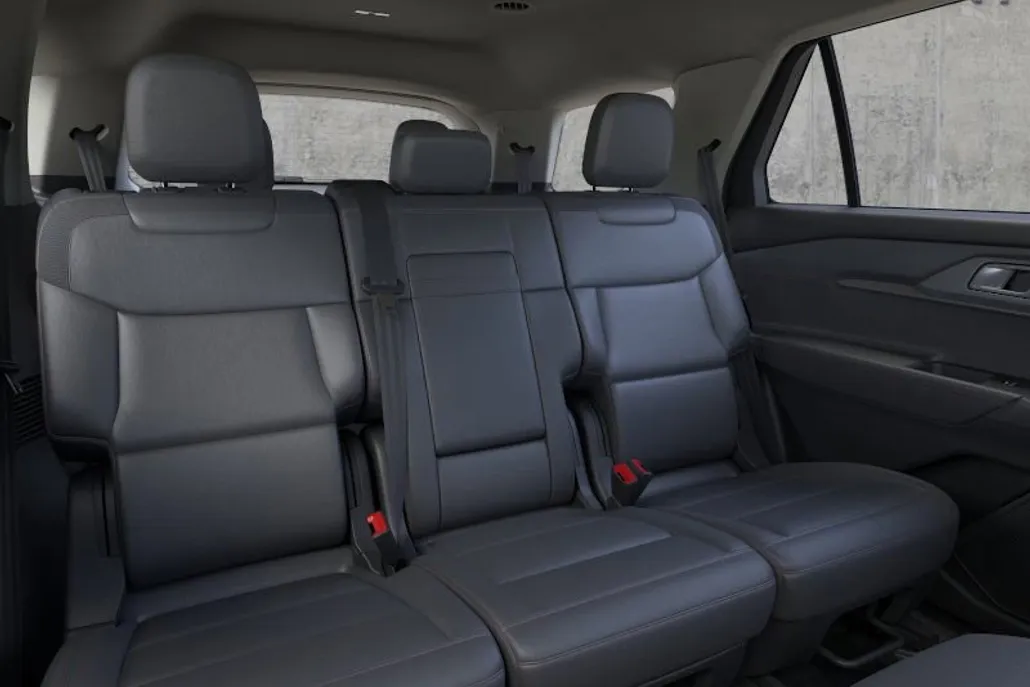 2025 Ford Explorer photo 1
