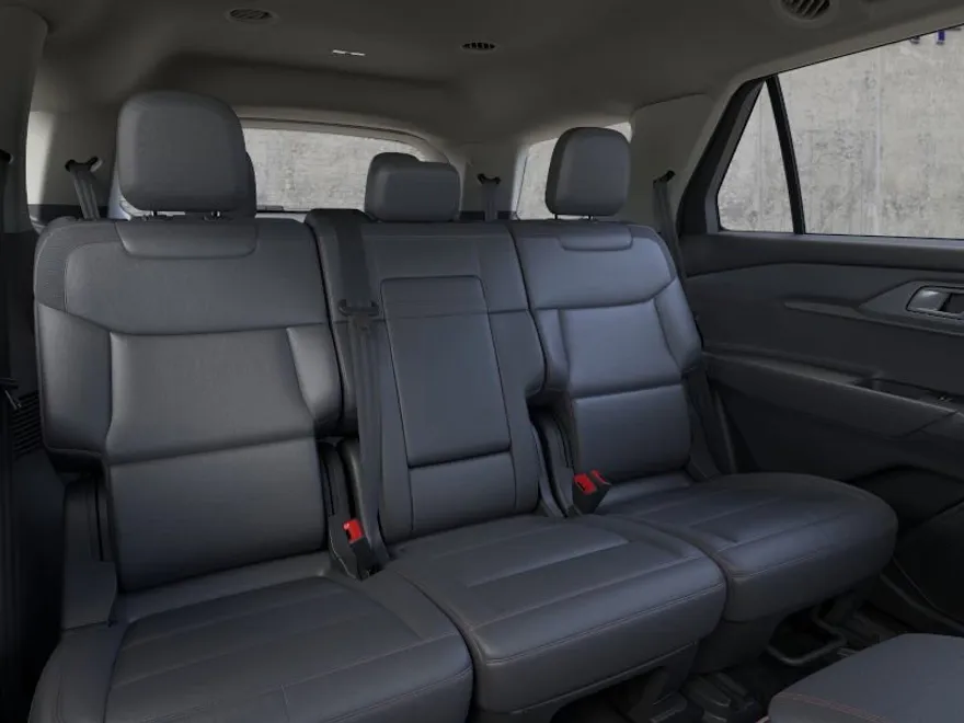 2025 Ford Explorer photo 1