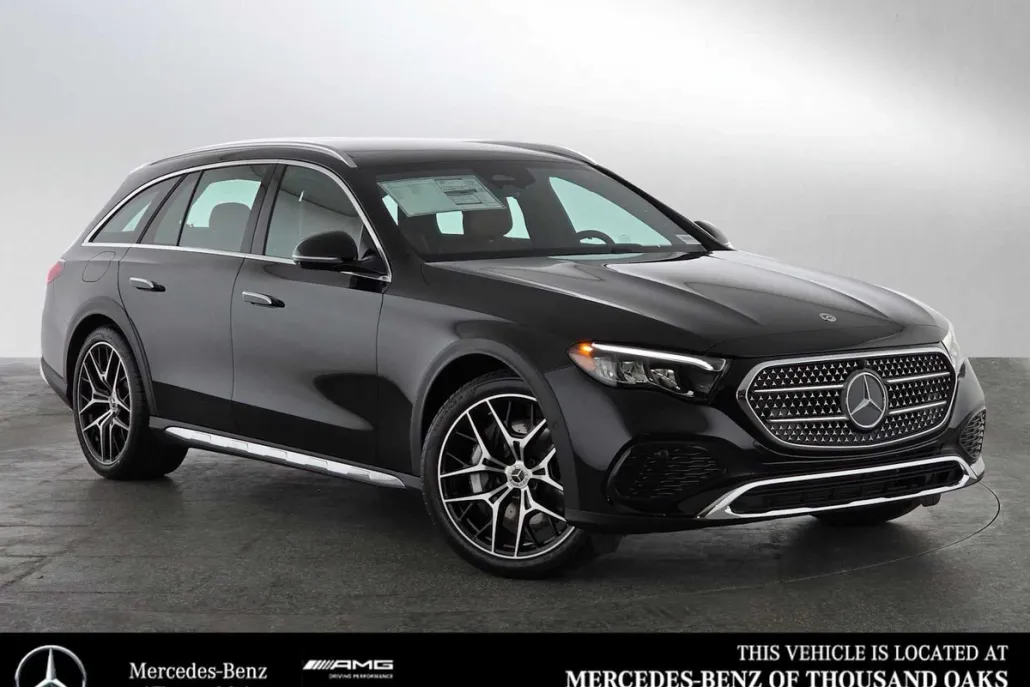 2026 Mercedes Benz E 450 4MATIC All-Terrain photo 1