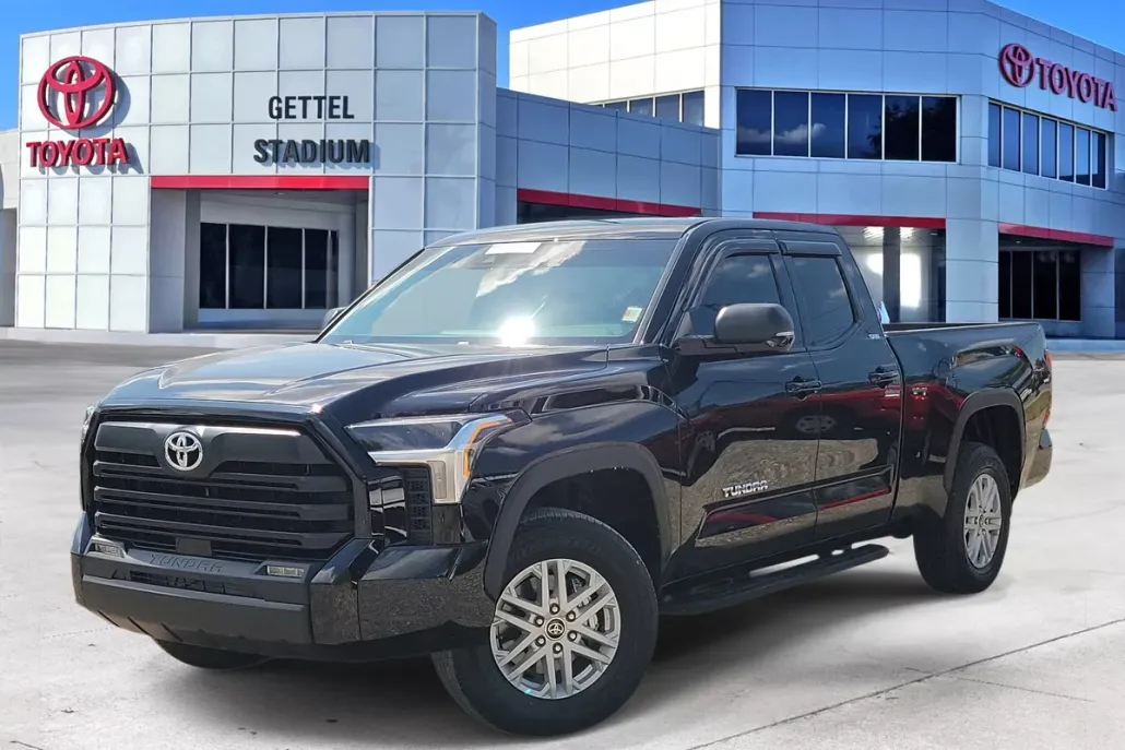2024 Toyota Tundra SR5 photo 1