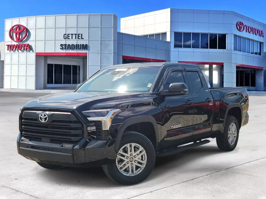 2024 Toyota Tundra SR5 photo 1