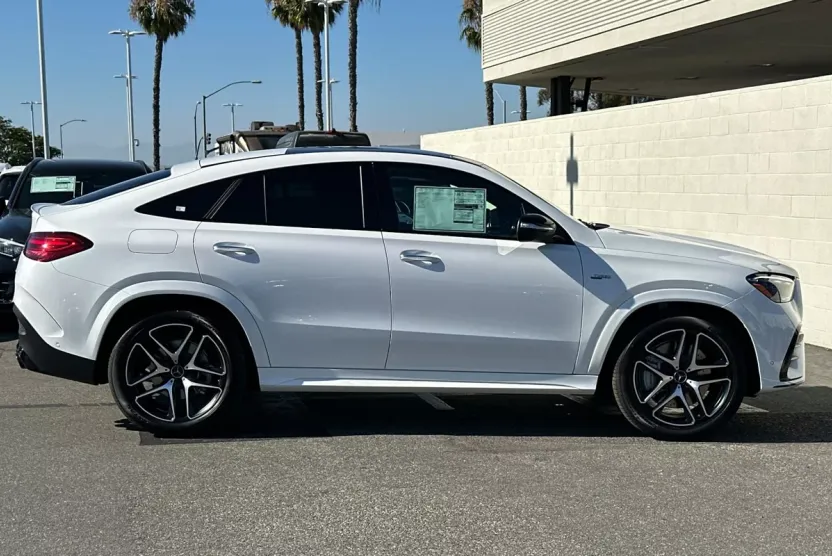 2025 Mercedes Benz GLE AMG 53 photo 1