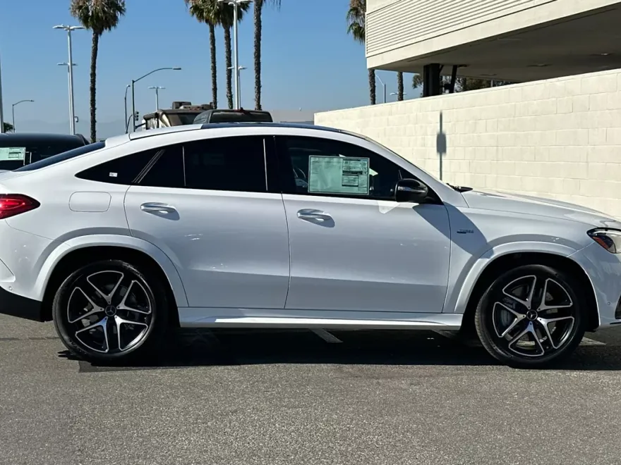 2025 Mercedes Benz GLE AMG 53 photo 1