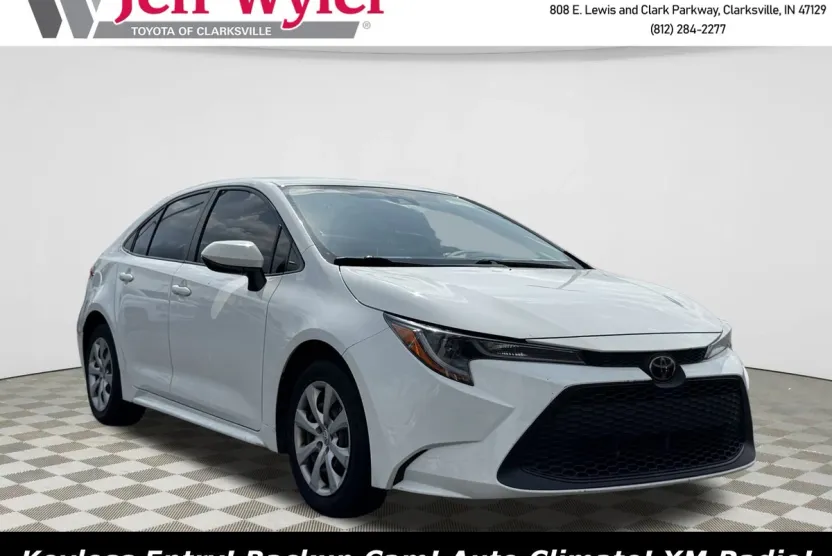 2020 Toyota Corolla LE photo 1
