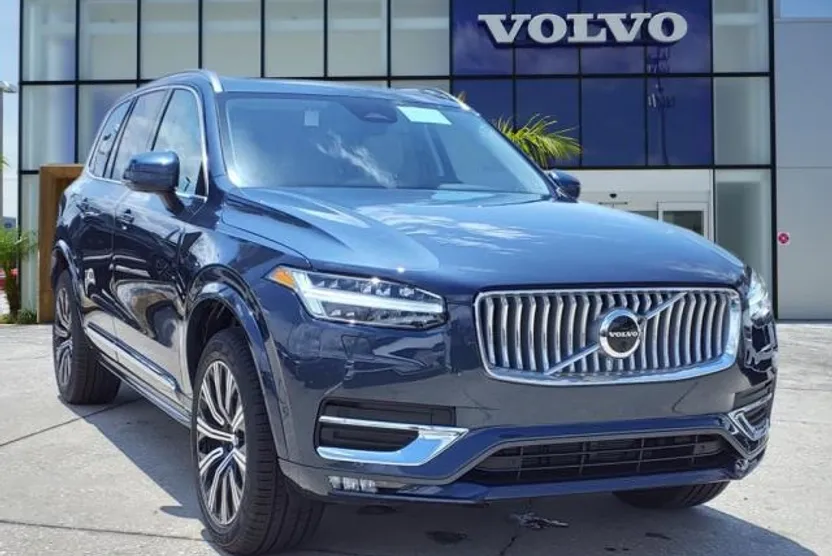 2025 Volvo XC90 Plus photo 1