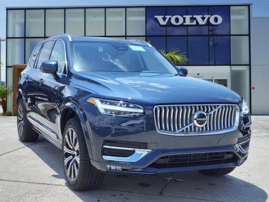 2025 Volvo XC90 Plus photo 1