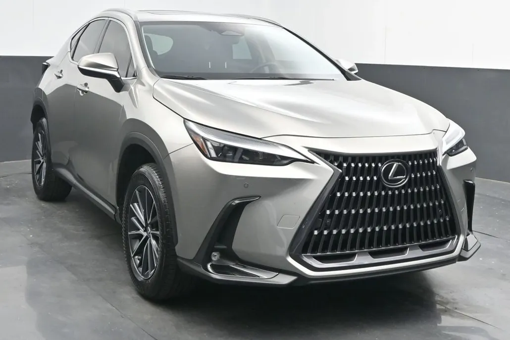 2022 Lexus NX 350 Premium photo 1
