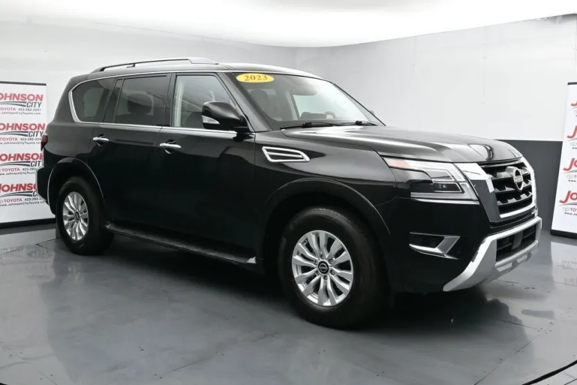 2023 Nissan Armada SV photo 1
