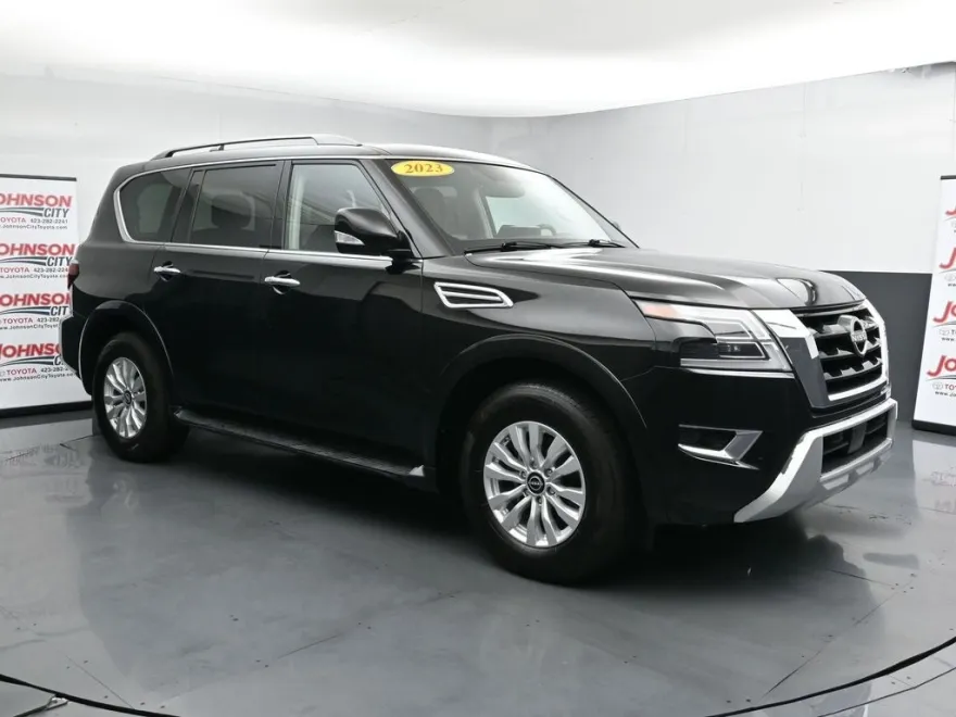 2023 Nissan Armada SV photo 1