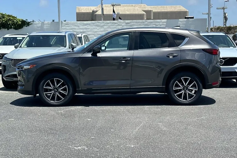 2018 Mazda CX-5 Touring photo 1