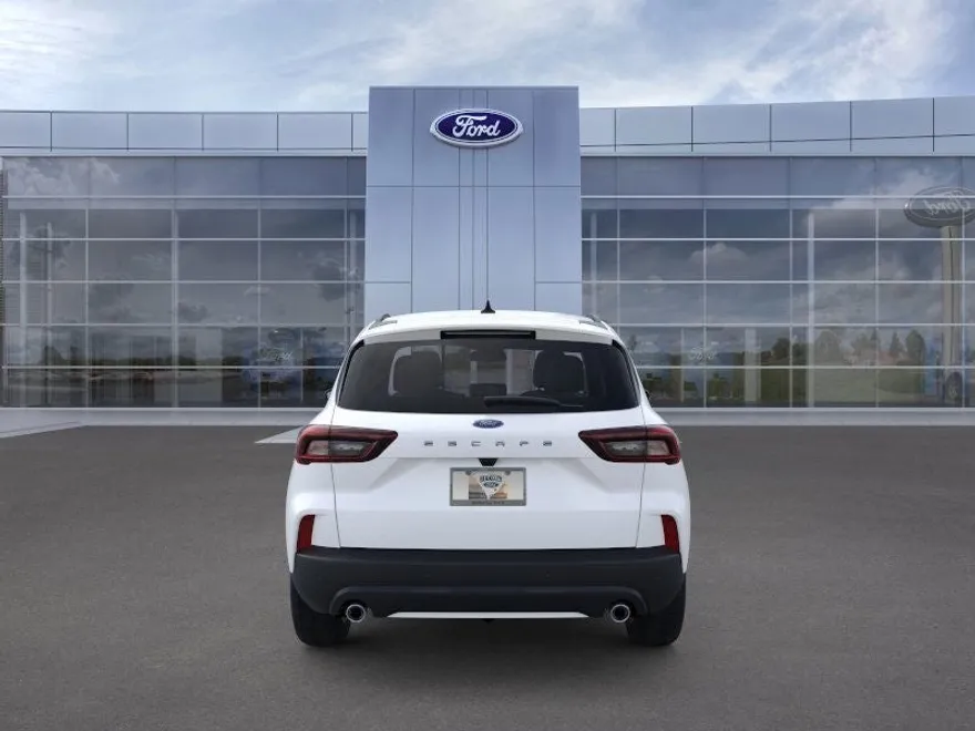 2025 Ford Escape ST-Line photo 1
