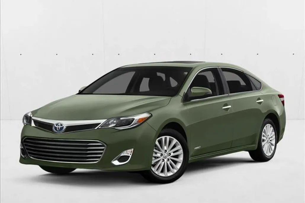 2013 Toyota Avalon Hybrid photo 1
