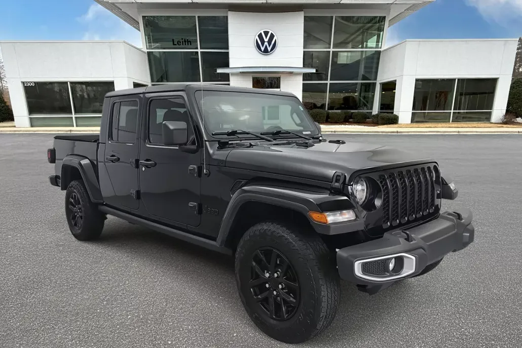 2023 Jeep Gladiator Sport S photo 1